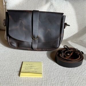 Love 41 Koroha Crossbody Leather Bag